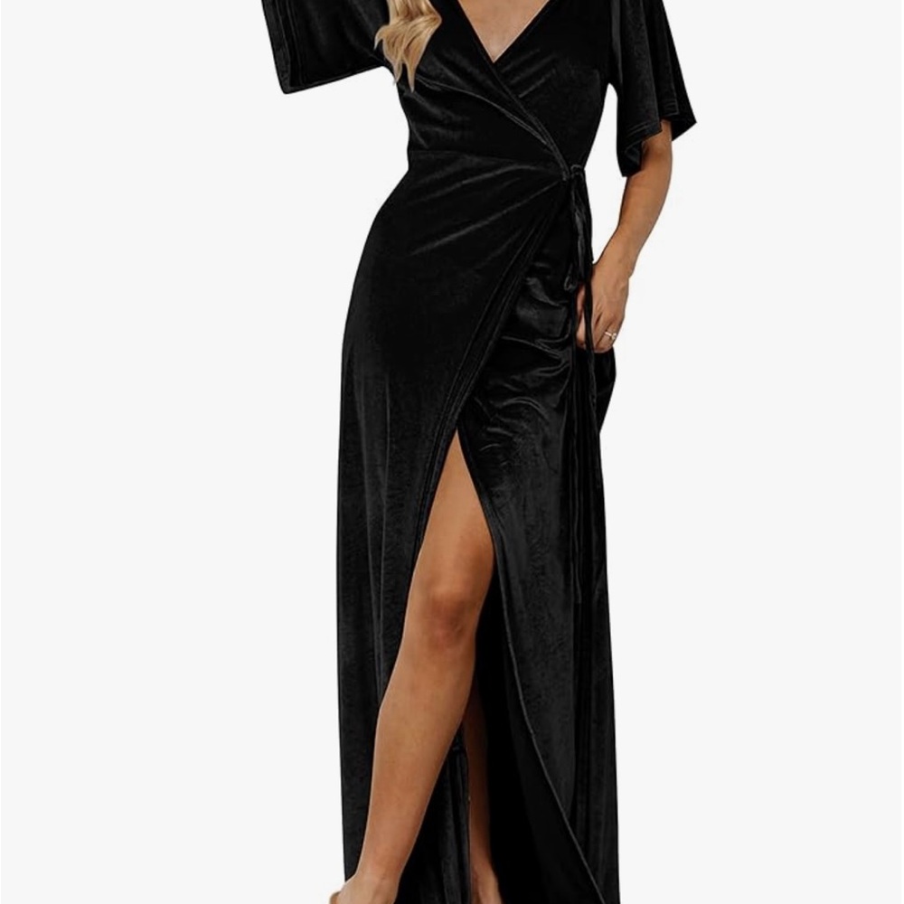 NWT women’s size large Black Maxi dress Gown with Flutter Sleeves and V-Neck